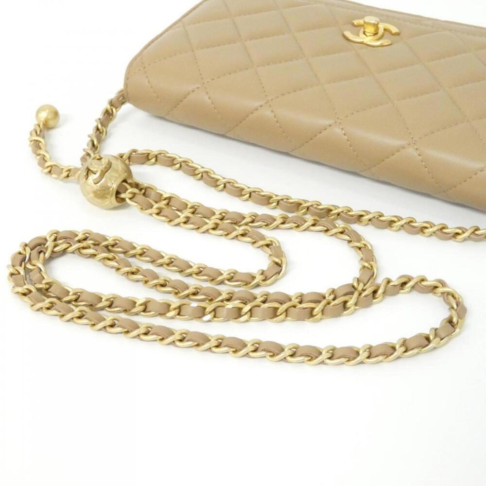 CHANEL Cream Wallet - Picture 6 of 10